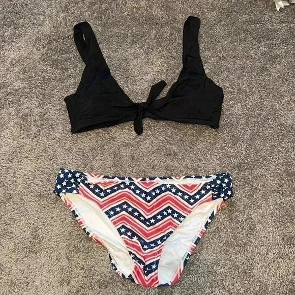 Flag Bikini - Picture 1 of 3